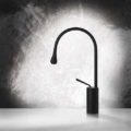 Gessi GOCCIA 33604 Bateria umywalkowa z wylewka wygieta pod katem 90 przylacza elastyczne 3 8 wiele kolorow 031 Chrom 124 Czarny metal GHRC 125 Miedź szczotkowana GHRC 147 Szczotkowany chrom 279 Biały CN 299 Czarny XL