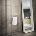 Gessi GOCCIA ACCESSORIES 38140 Wolnostojacy wieszak na reczniki wiele kolorow 031 Chrom 079 Biały CN 099 Czarny XL 124 Czarny metal GHRC 125 Miedź szczotkowana GHRC 147 Szczotkowany chrom 126 Czarny Metal szczotkowany GHRC 123 Miedź GHRC