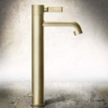 Gessi INCISO 58003 Bateria umywalkowa nablatowa z korkiem automatycznym wiele kolorow 031 Chrom 149 Finox 246 Złoty PVD 299 Czarny XL 706 Czarny Metal PVD 030 Miedź PVD 707 Czarny metal szczotkowany PVD 713 Antyczny mosiądz 708 Miedź szczotkowana PVD 727 Mosiądz szczotkowany PVD 187 Postarzany brąz