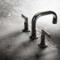 Gessi INCISO 58012 Bateria umywalkowa trzyotworowa z wylewka wiele kolorow 031 Chrom 149 Finox 246 Złoty PVD 299 Czarny XL 706 Czarny Metal PVD 030 Miedź PVD 707 Czarny metal szczotkowany PVD 713 Antyczny mosiądz 708 Miedź szczotkowana PVD 727 Mosiądz szczotkowany PVD 187 Postarzany brąz