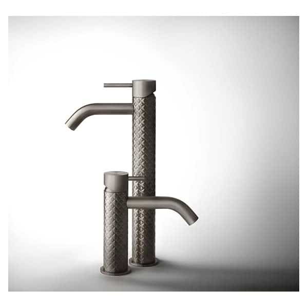 Gessi-INTRECCIO-54102-Bateria-umywalkowa-wiele-kolorow-1.jpg Gessi316 INTRECCIO 54102 Bateria umywalkowa wiele kolorow 239 Stal szczotkowana 707 Czarny metal szczotkowany PVD 708 Miedź szczotkowana PVD 726 Ciepła stal PVD