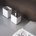 Gessi ISPA ACCESSORIES 41631 Kubek na szczoteczki w kolorze bialym wiele kolorow 031 Chrom