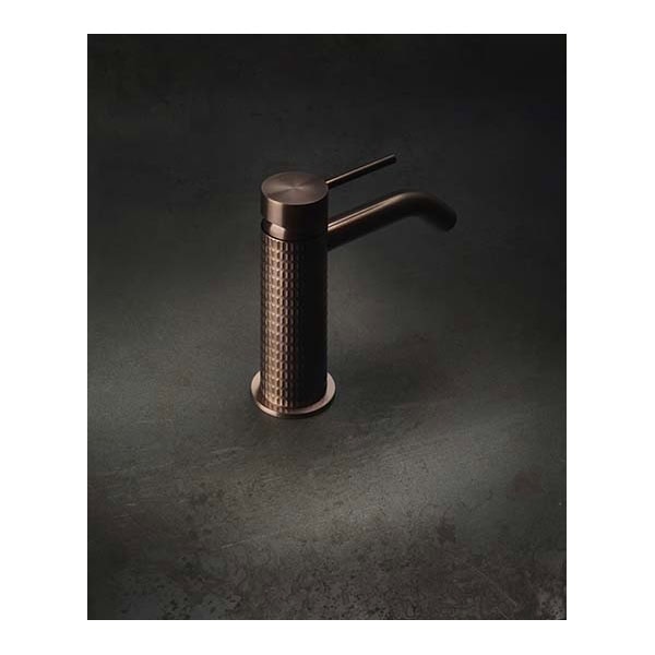 Gessi-MECCANICA-54202-Bateria-umywalkowa-wiele-kolorow-2.jpg Gessi316 MECCANICA 54202 Bateria umywalkowa wiele kolorow 239 Stal szczotkowana 707 Czarny metal szczotkowany PVD 708 Miedź szczotkowana PVD 726 Ciepła stal PVD