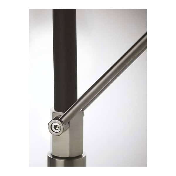 Gessi-OFFICINE-GESSI-60055-Bateria-kuchenna-z-obrotowa-wylewka-z-dwoma-trybami-strumienia-wody-wylewka-obrotowa-360-wiele-kolorow-3.jpg Gessi OFFICINE GESSI 60055 Bateria kuchenna z obrotowa wylewka z dwoma trybami strumienia wody Otwor montazowy baterii 35 mm Wylewka obrotowa 360 ° Srednica wiele kolorow 031 Chrom 149 Finox 599 707 Czarny metal szczotkowany PVD 708 Miedź szczotkowana PVD