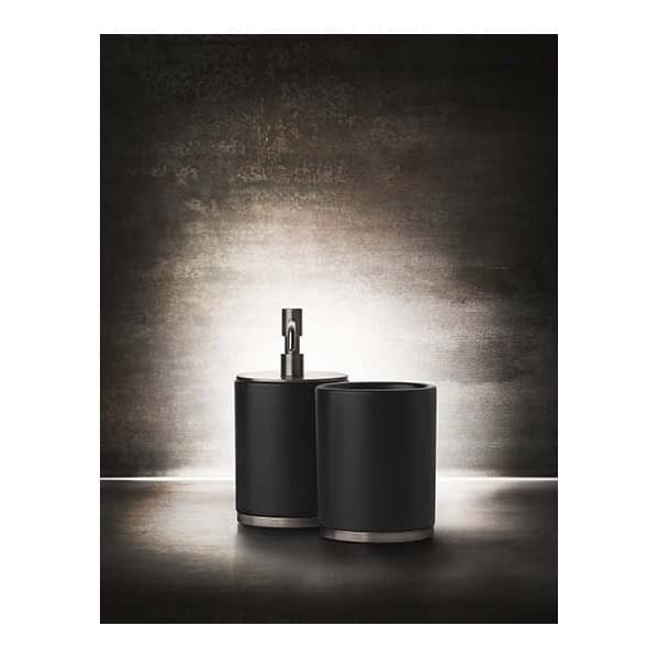 Gessi-OVALE-ACCESSORIES-25342-Kubek-na-szczoteczki-w-kolorze-czarnym-wiele-kolorow-2.jpg Gessi OVALE ACCESSORIES 25342 Kubek na szczoteczki w kolorze czarnym wiele kolorow 031 Chrom 149 Finox 279 Biały CN 299 Czarny XL