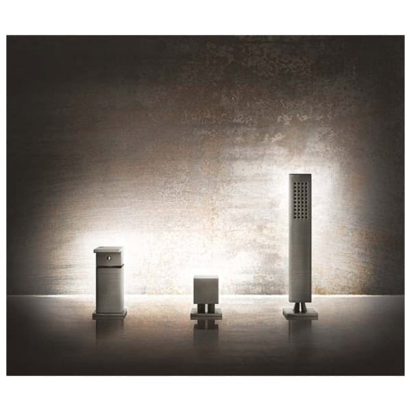 Gessi-RETTANGOLO-20043-Bateria-wannowa-3-otworowa-z-przelacznikiem-przylacza-1-2-waz-prysznicowy-15-m-wyciagana-sluchawka-prysznicowa-wiele-kolorow-1.jpg Gessi RETTANGOLO 20043 Bateria wannowa 3 otworowa z przelacznikiem przylacza 1 2 waz prysznicowy 15 m wyciagana sluchawka prysznicowa wiele kolorow 031 Chrom 149 Finox 299 Czarny XL 706 Czarny Metal PVD 030 Miedź PVD 707 Czarny metal szczotkowany PVD 708 Miedź szczotkowana PVD