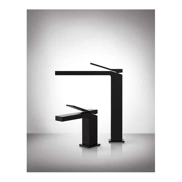 Gessi-RETTANGOLO-K-53004-Bateria-umywalkowa-nablatowa-wiele-kolorow-3.jpg Gessi RETTANGOLO K 53004 Bateria umywalkowa nablatowa wiele kolorow 031 Chrom 149 Finox 299 Czarny XL 706 Czarny Metal PVD 030 Miedź PVD 707 Czarny metal szczotkowany PVD 708 Miedź szczotkowana PVD