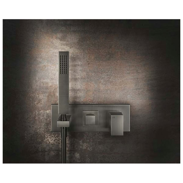 Gessi-RETTANGOLO-SHOWER-44639-44910-Bateria-prysznicowa-podtynkowa-dwuobiegowa-przylacze-weza-prysznicowego-uchwytem-sluchawki-prysznicowej-wiele-kolorow-1.jpg Gessi RETTANGOLO SHOWER 44639 44910 Bateria prysznicowa podtynkowa dwuobiegowa z przelacznikiem zaworem przelaczajacym przylaczem weza prysznicowego i uchwytem sluchawki prysznicowej wiele kolorow 031 Chrom 149 Finox 299 Czarny XL 706 Czarny Metal PVD 030 Miedź PVD 707 Czarny metal szczotkowany PVD 708 Miedź szczotkowana PVD