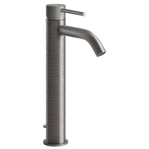 Gessi316-TRAME-54304-Bateria-umywalkowa-nablatowa-z-korkiem-automatycznym-wiele-kolorow.jpg Gessi316 TRAME 54304 Bateria umywalkowa nablatowa z korkiem automatycznym wiele kolorow 239 Stal szczotkowana 707 Czarny metal szczotkowany PVD 708 Miedź szczotkowana PVD 726 Ciepła stal PVD